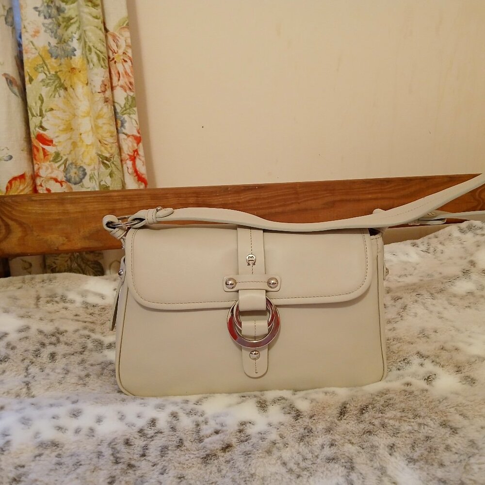 Etienne Aigner Ivory Leather shoulder Bag